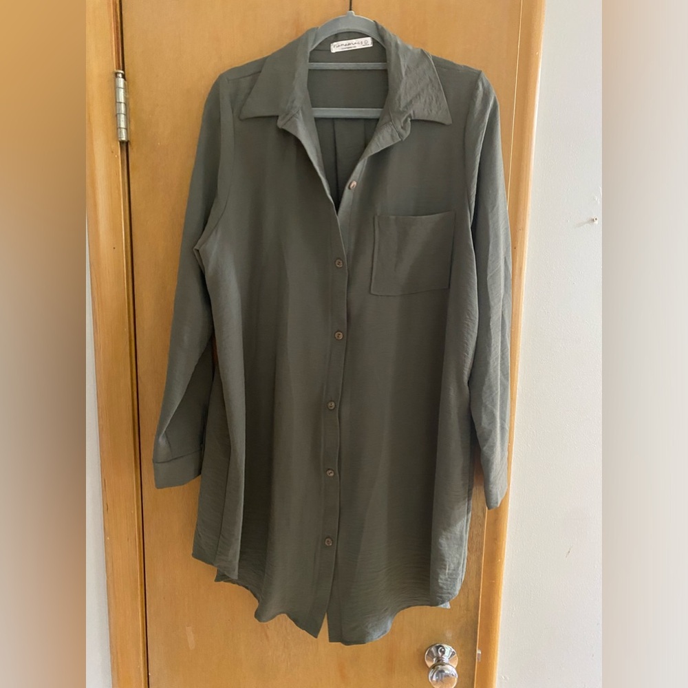 Button up dress- size large